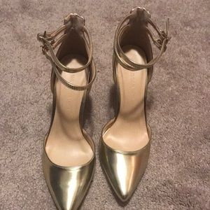 Gold heels size 7.5